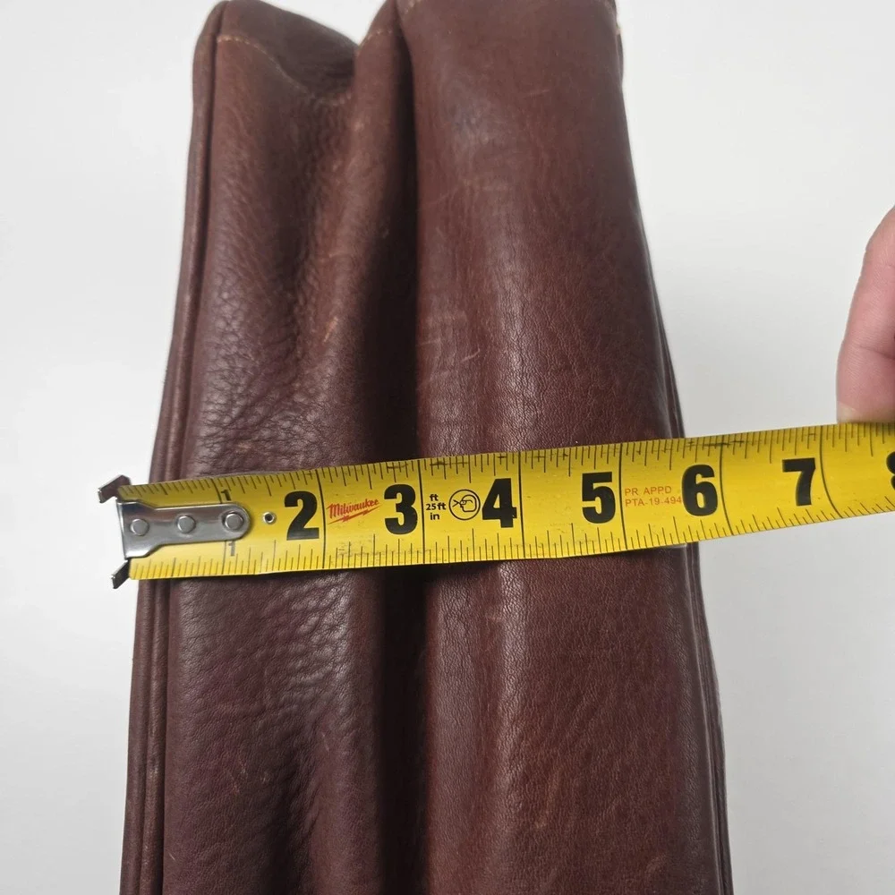 Duluth Trading Co Company Brown Leather Messenger Bag Briefcase Shoulder